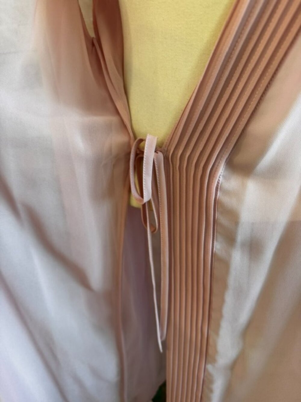 Valerie Stevens Pink Robe - Picture 5 of 8